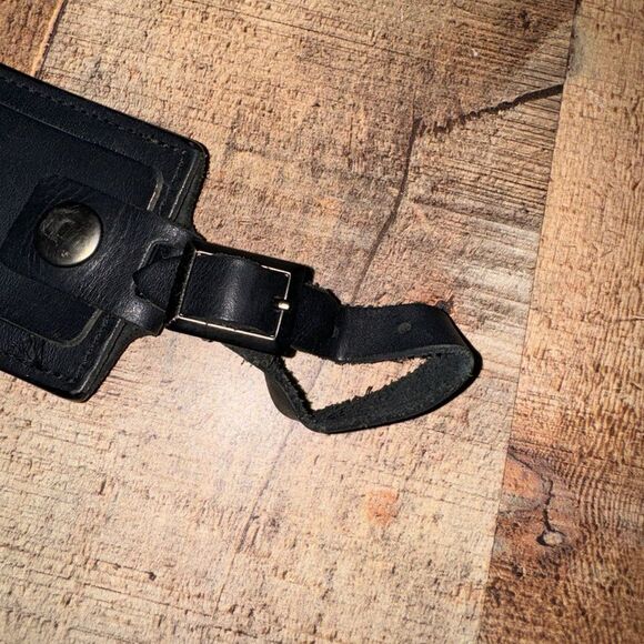 Tumi Leather Luggage Tag Graphics Bag Tag I.D. Card Holder pre-owned condition - Picture 5 of 9